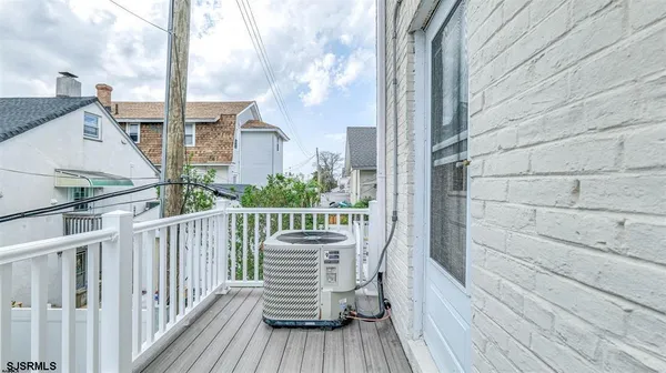 $10,000 | 14 North Vassar Square, Ventnor City, NJ 08406