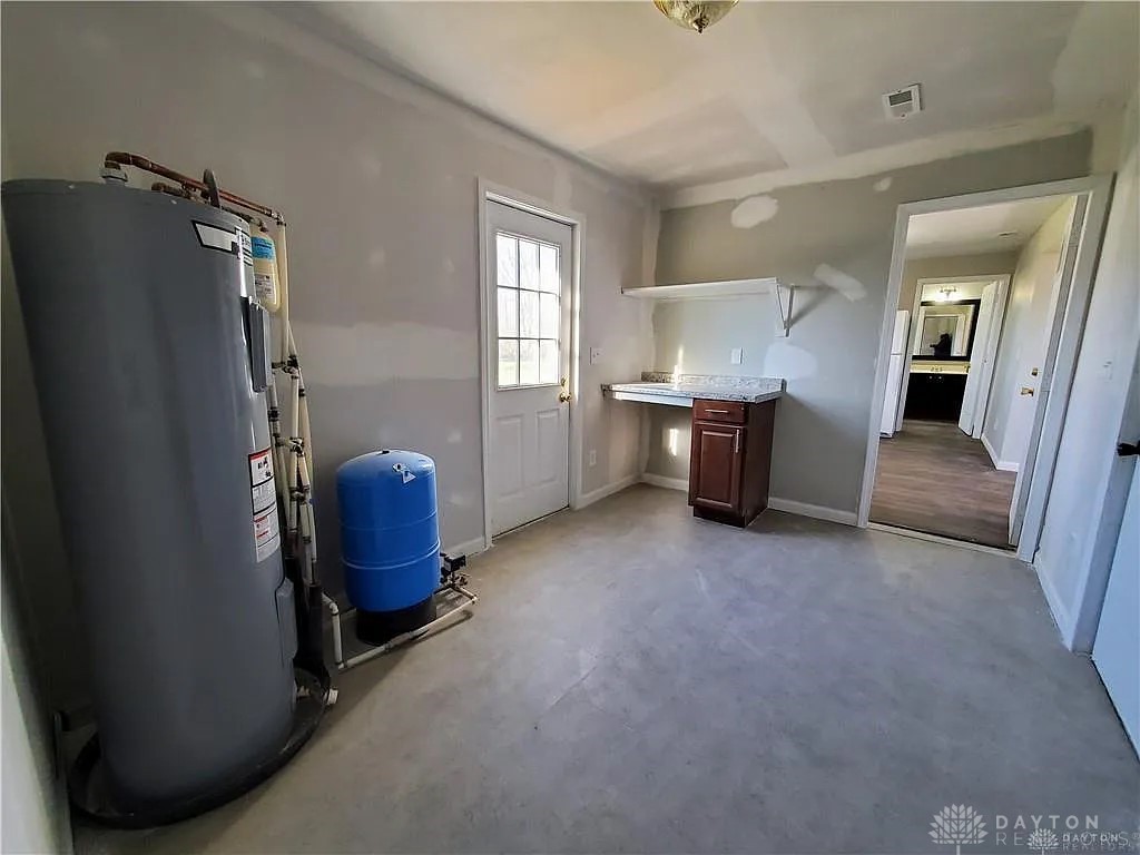 9523 Coleman Road Miamisburg, OH 45342 - Photo 12 of 13 Utility room