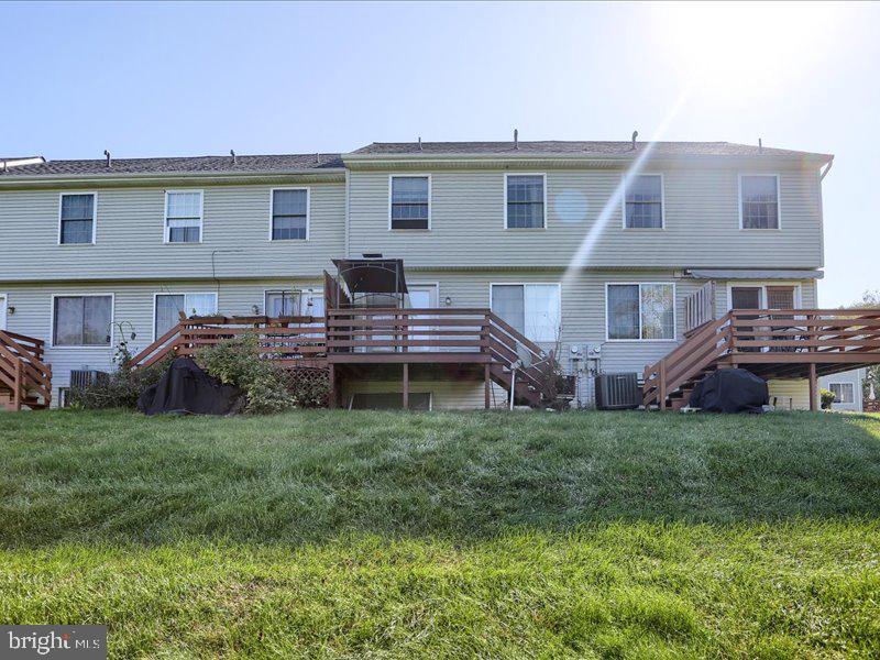 4035 Bradford Circle Mount Joy, PA 17552 - Photo 27 of 30