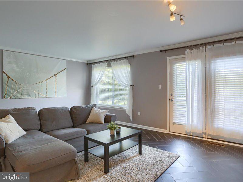 4035 Bradford Circle Mount Joy, PA 17552 - Photo 9 of 30