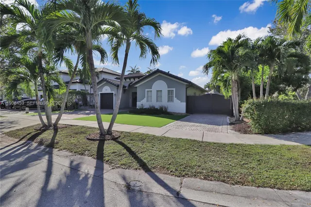 $725,000 | 1000 Southwest 154th Avenue, Miami, FL 33194