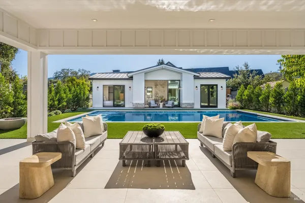 $6,395,000 | 1547 Allyn Avenue, St. Helena, CA 94574