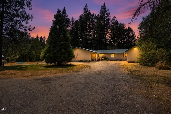 $429,000 | 1934 Laurel Road, Cave Junction, OR 97523