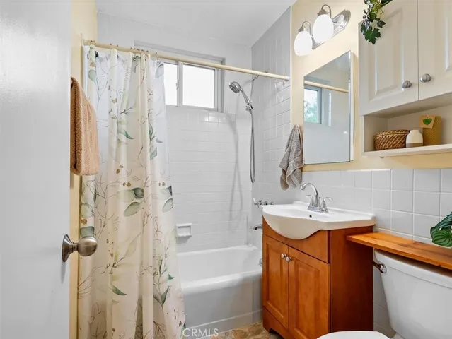 $798,000 | 10742 Sharon Avenue, Sunland, CA 91040