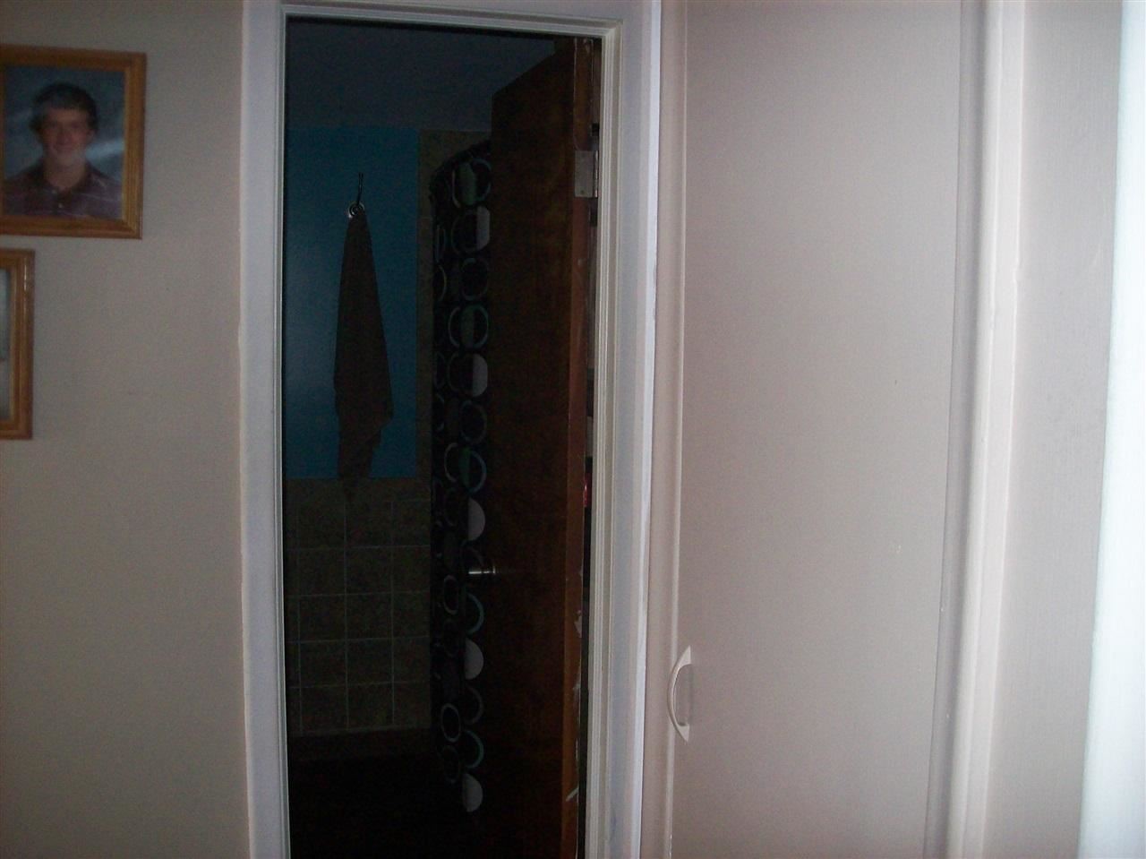 6449 East Pierson Road Flint, MI 48506 - Photo 7 of 29 21479488-6.JPG