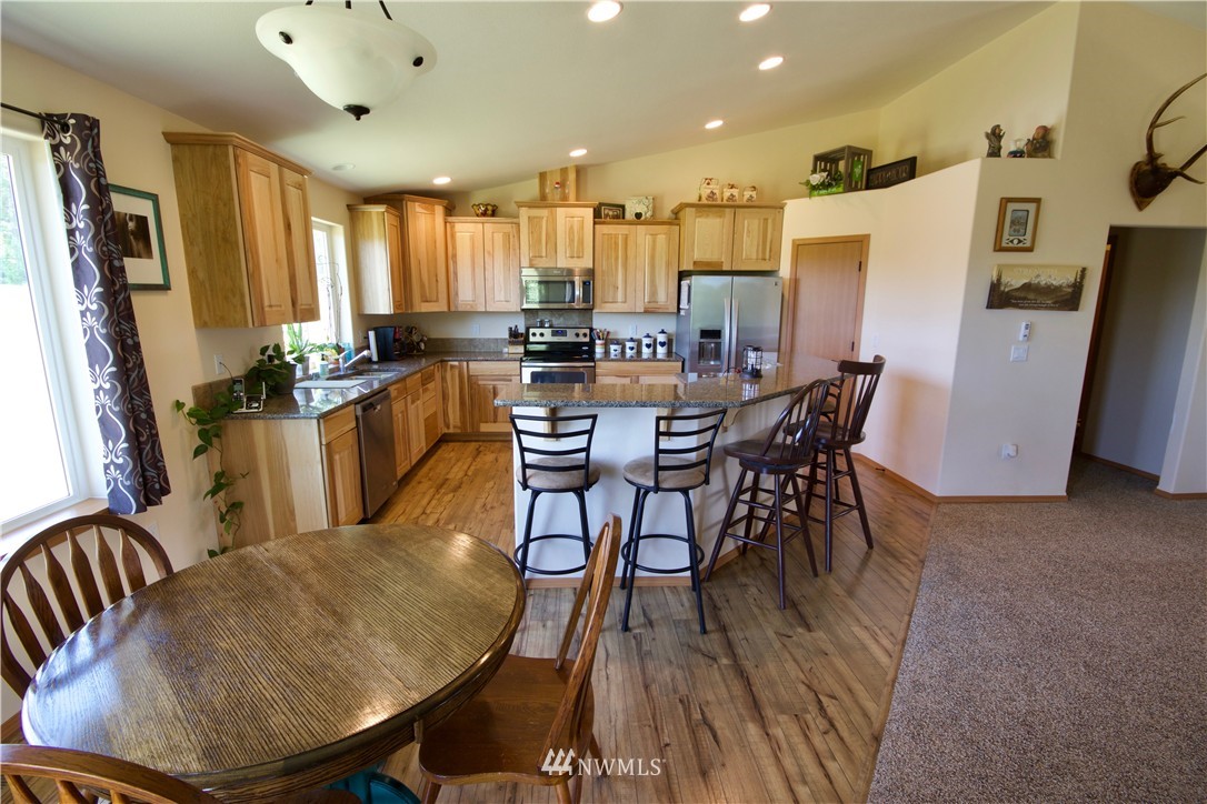 794 Smokey Valley Road Toledo, WA 98591 - Photo 4 of 18