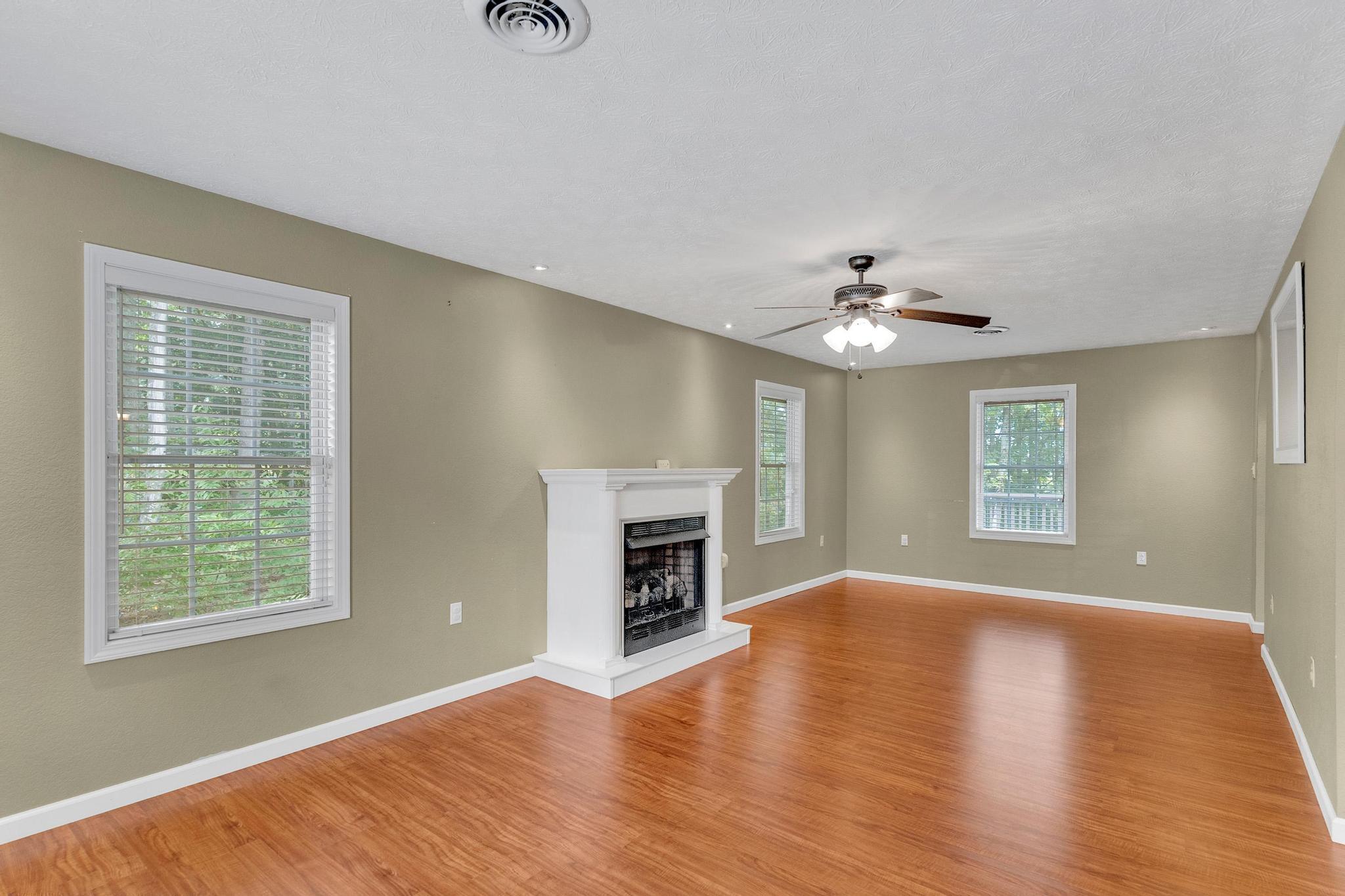 12039 Driffield Drive Coeburn, VA 24230 - Photo 10 of 30 3DC58AD0-0668-4DC9-9238-9508588A9BA7