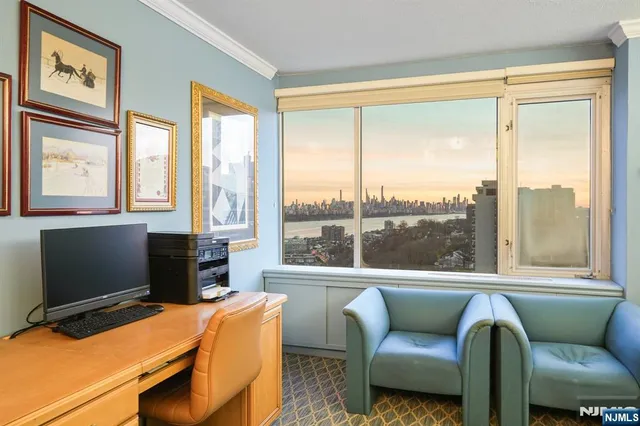 $650,000 | 5 Horizon Road, Unit 14051407, Fort Lee, NJ 07024