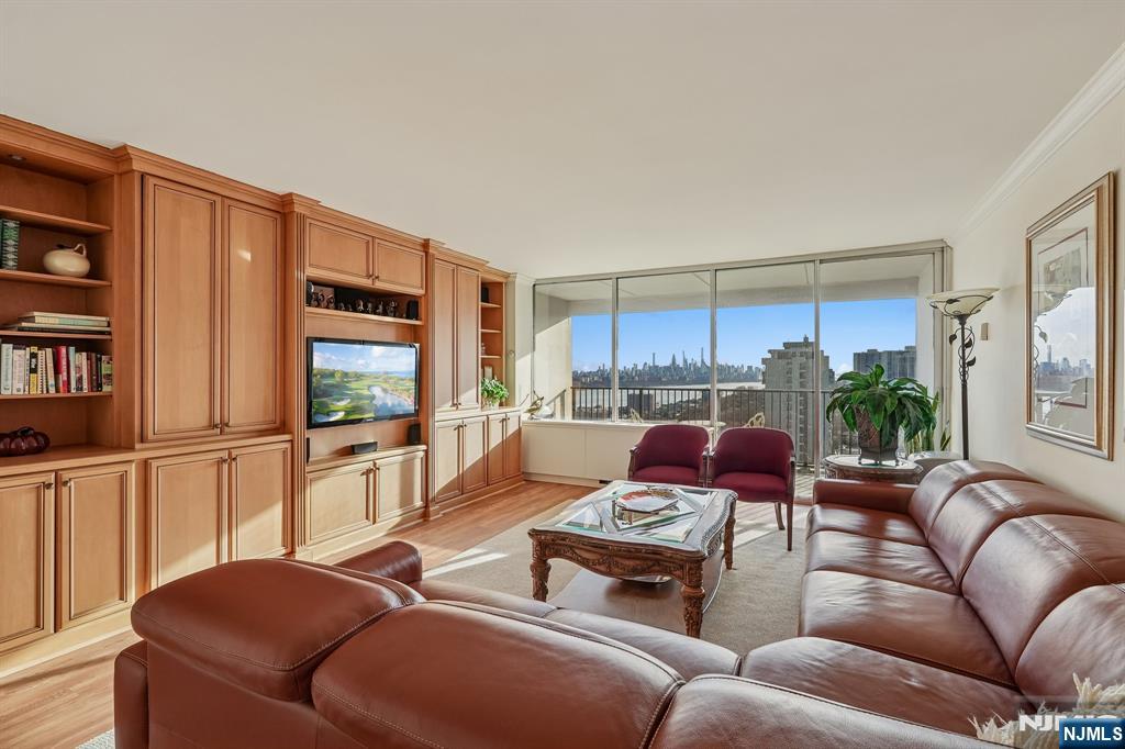 5 Horizon Road, Unit 14051407 Fort Lee, NJ 07024 - Photo 10 of 30