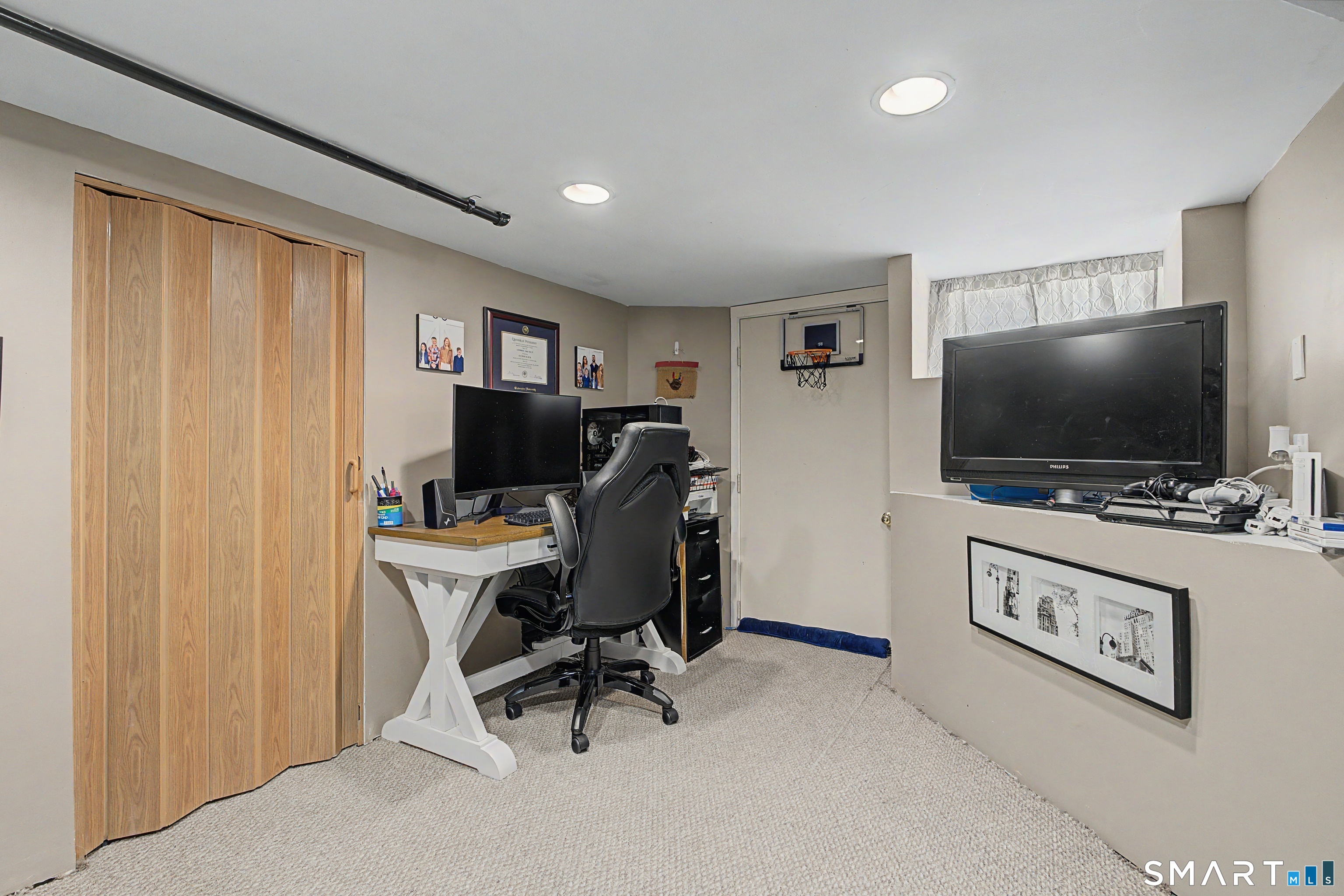 36 Cottage Place Stratford, CT 06614 - Photo 14 of 21
