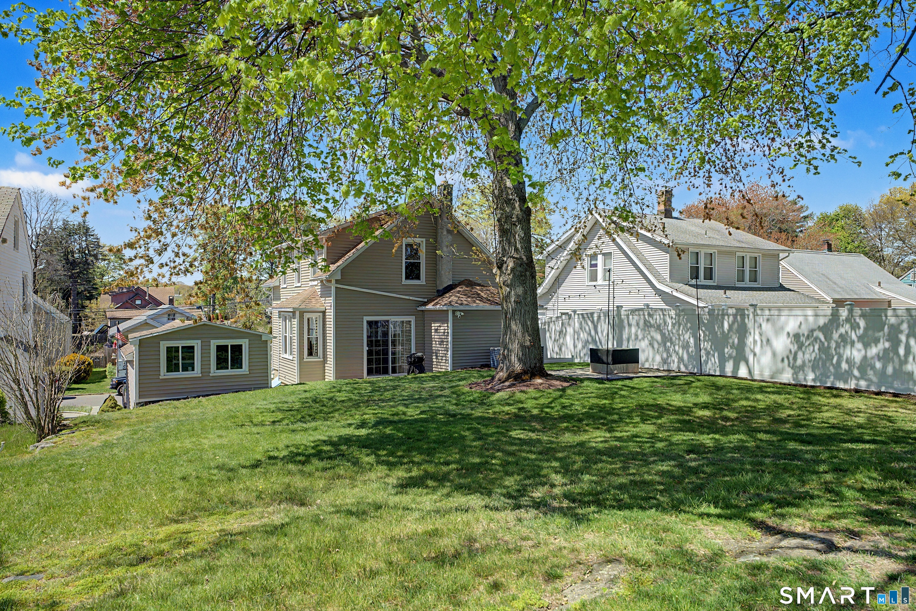 36 Cottage Place Stratford, CT 06614 - Photo 16 of 21