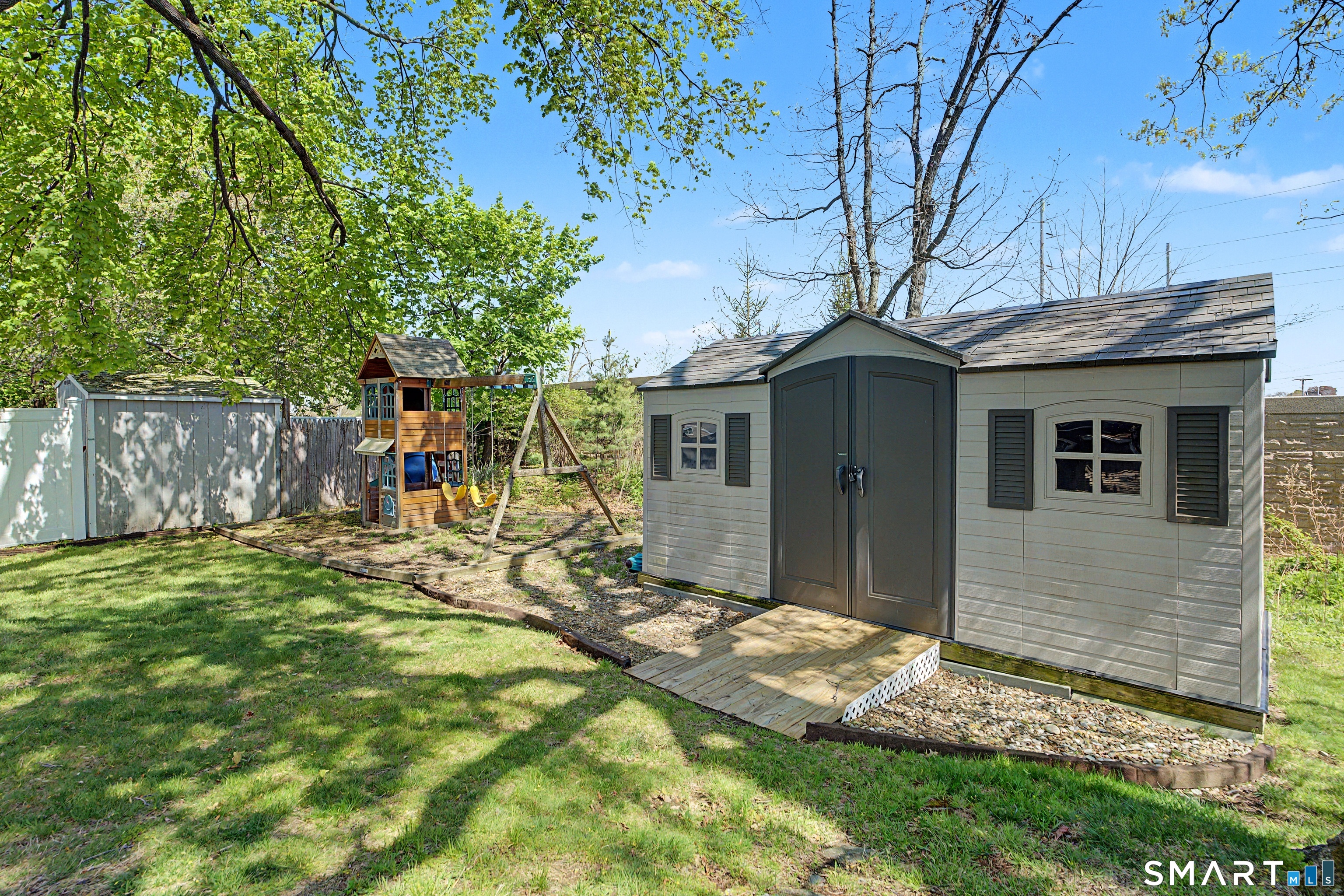 36 Cottage Place Stratford, CT 06614 - Photo 18 of 21