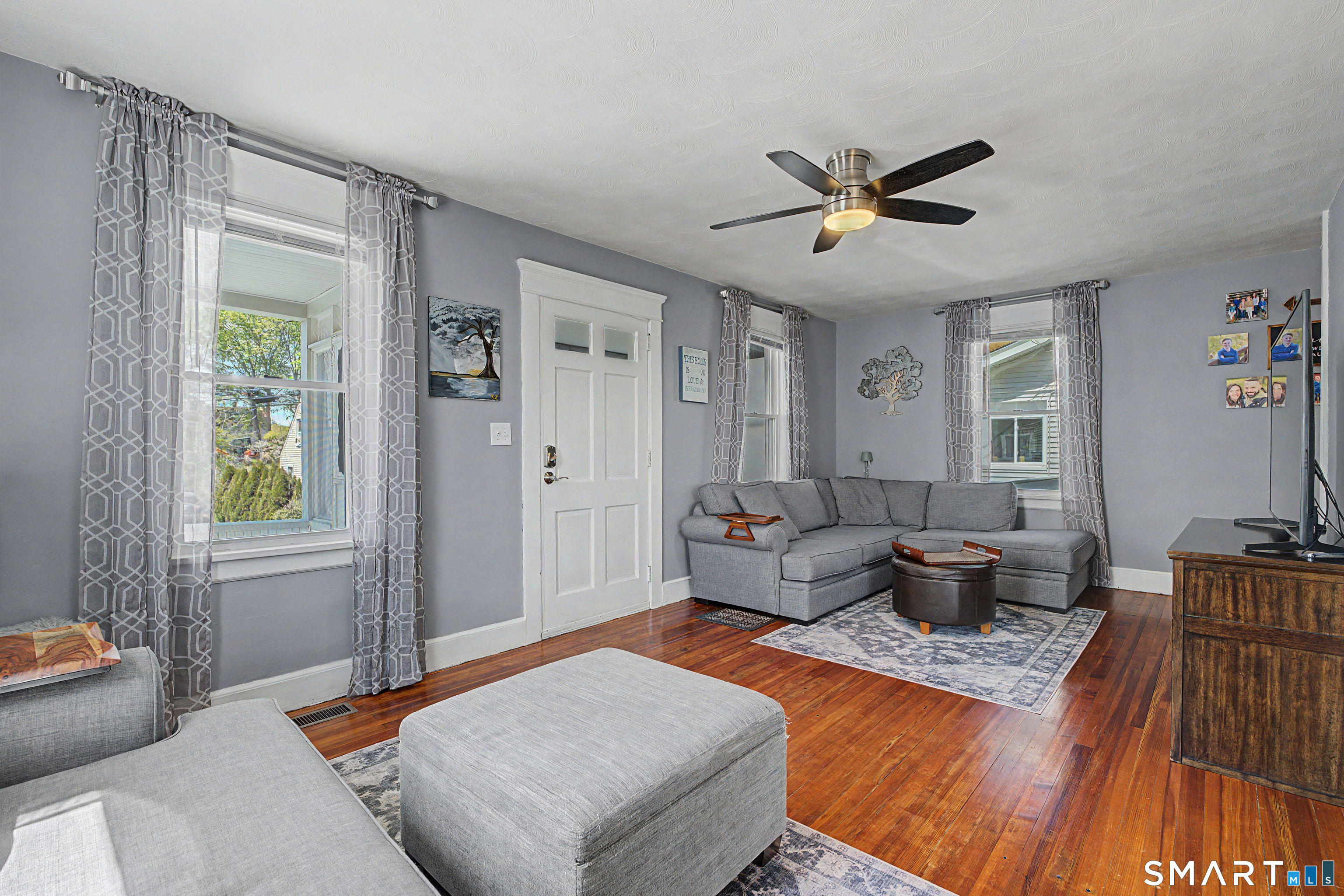36 Cottage Place Stratford, CT 06614 - Photo 2 of 21