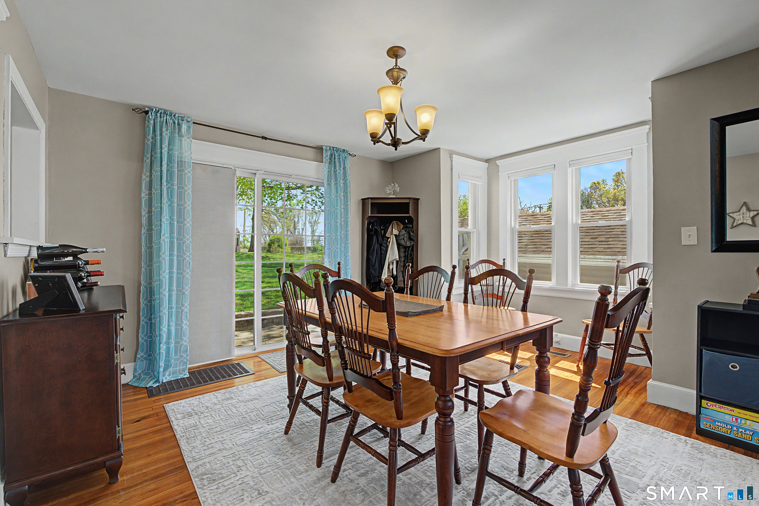36 Cottage Place Stratford, CT 06614 - Photo 5 of 21