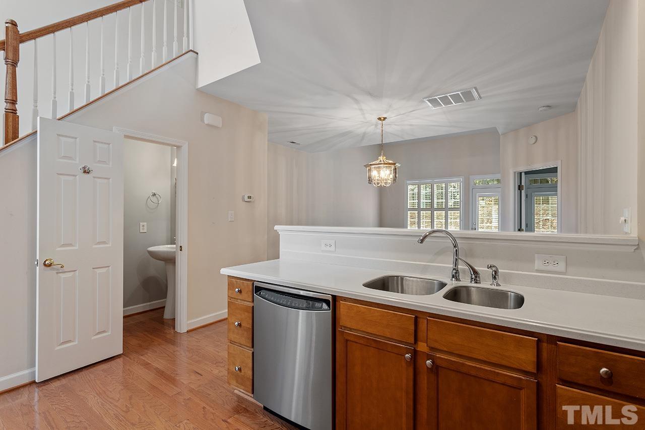 8023 Thrush Ridge Lane Raleigh, NC 27615 - Photo 8 of 30 Gallery Image 8