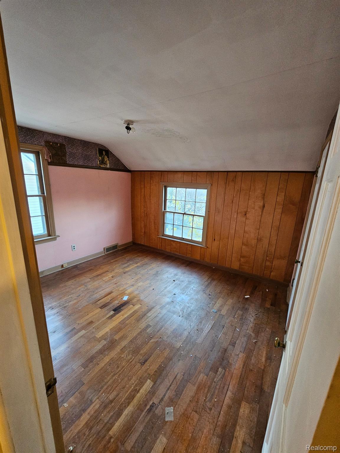 1626 Alpha Street Lansing, MI 48910 - Photo 14 of 20 bedroom