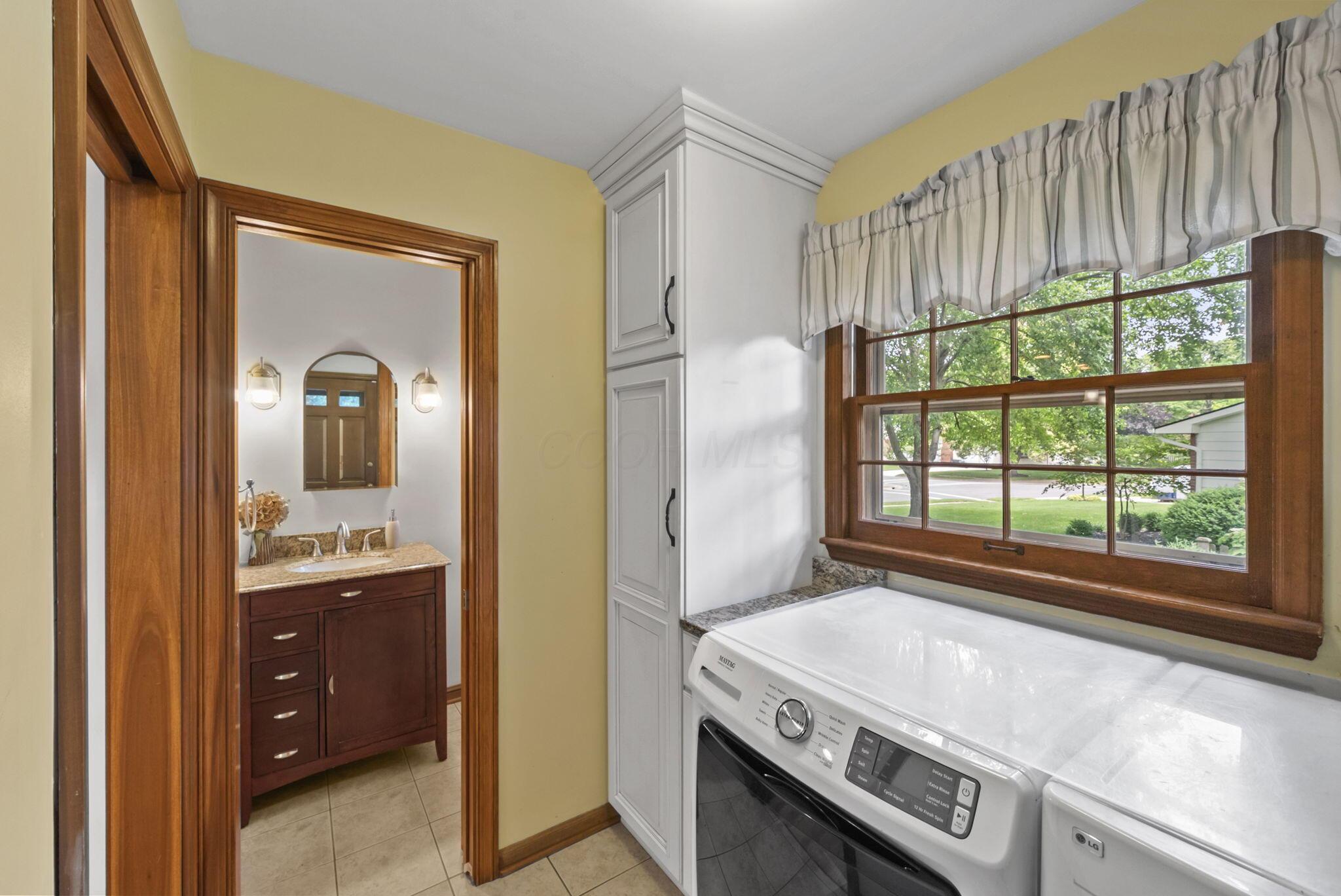 2315 Haverford Road Columbus, OH 43220 - Photo 30 of 99