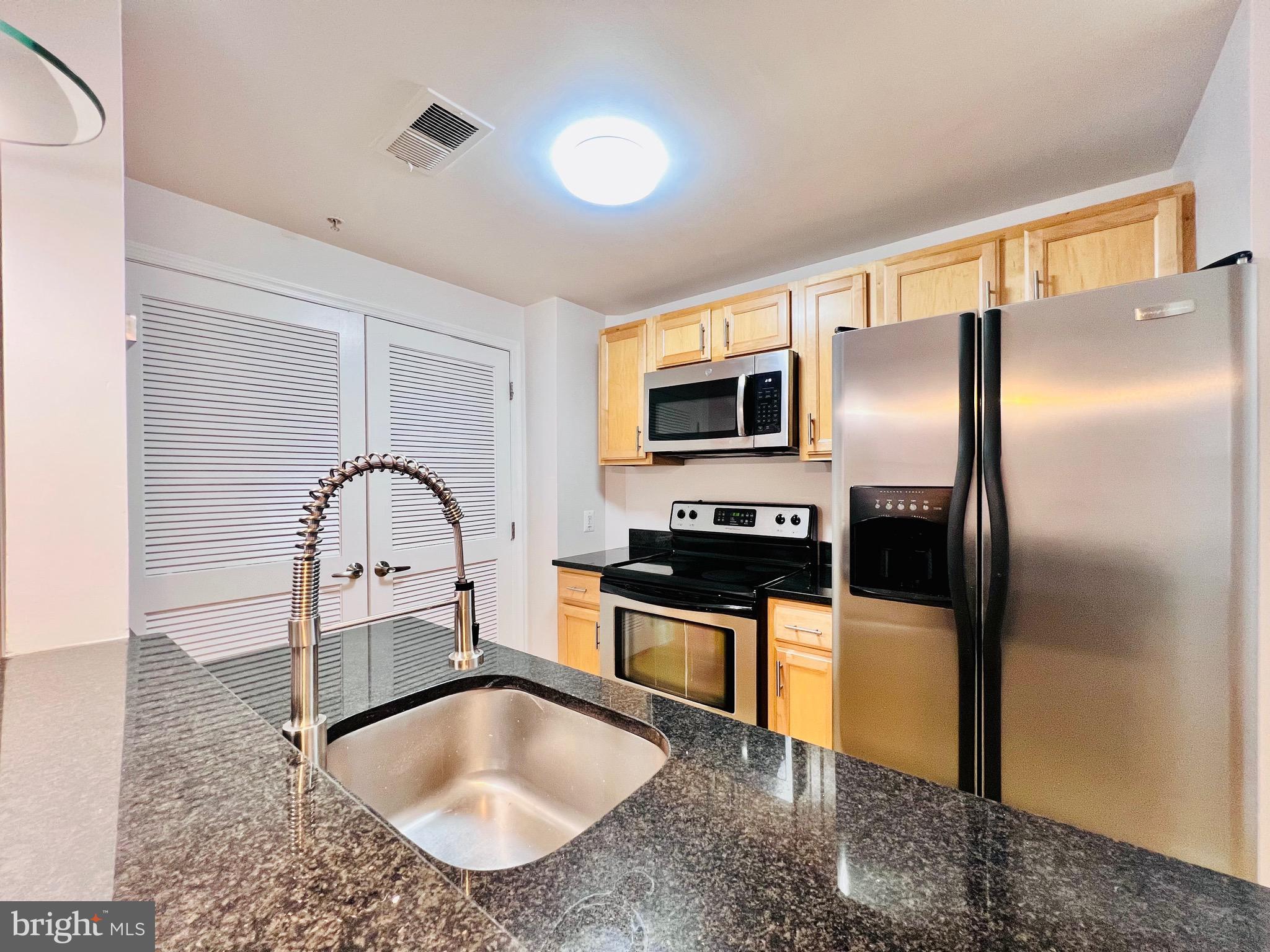 1108 Columbia Road Northwest, Unit 304 Washington, DC 20009 - Photo 2 of 11