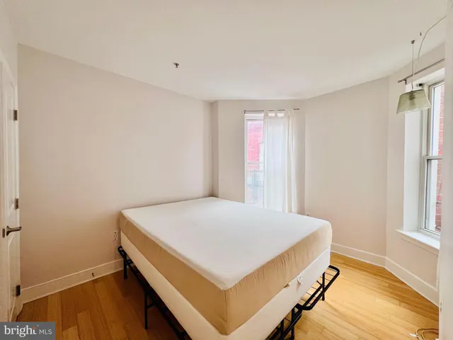 $1,850 | 1108 Columbia Road Northwest, Unit 304, Washington, DC 20009