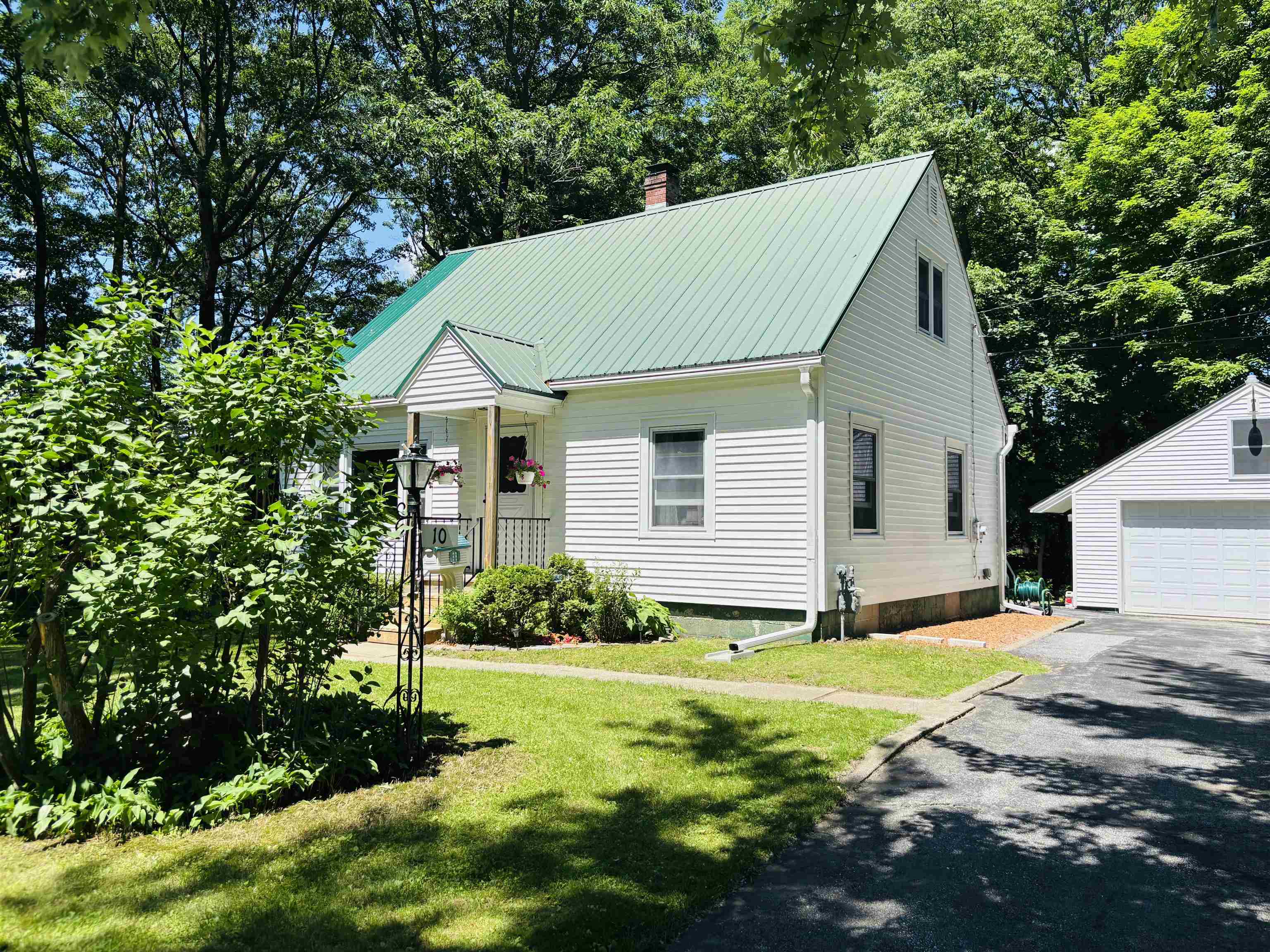 10 Bosworth Street Swanton, VT 05488 - Photo 2 of 54