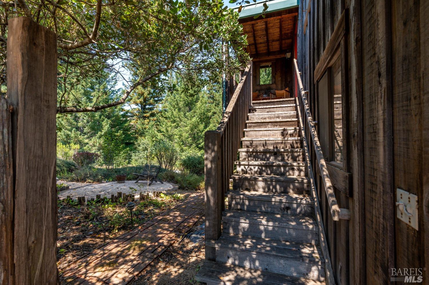 2151 Guntly Road Philo, CA 95466 - Photo 25 of 43 a view of a pathway of a house