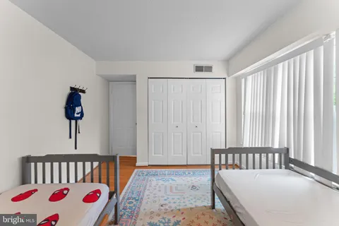 $559,900 | 7720 Tremayne Place, Unit 111, McLean, VA 22102