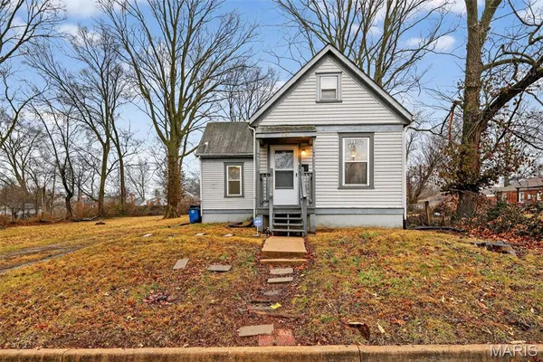 $109,900 | 7724 Trenton Avenue, University City, MO 63130