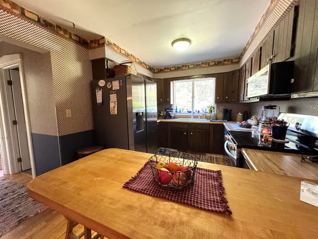 $450,000 | 848 Coleville Road, Bennington, VT 05201