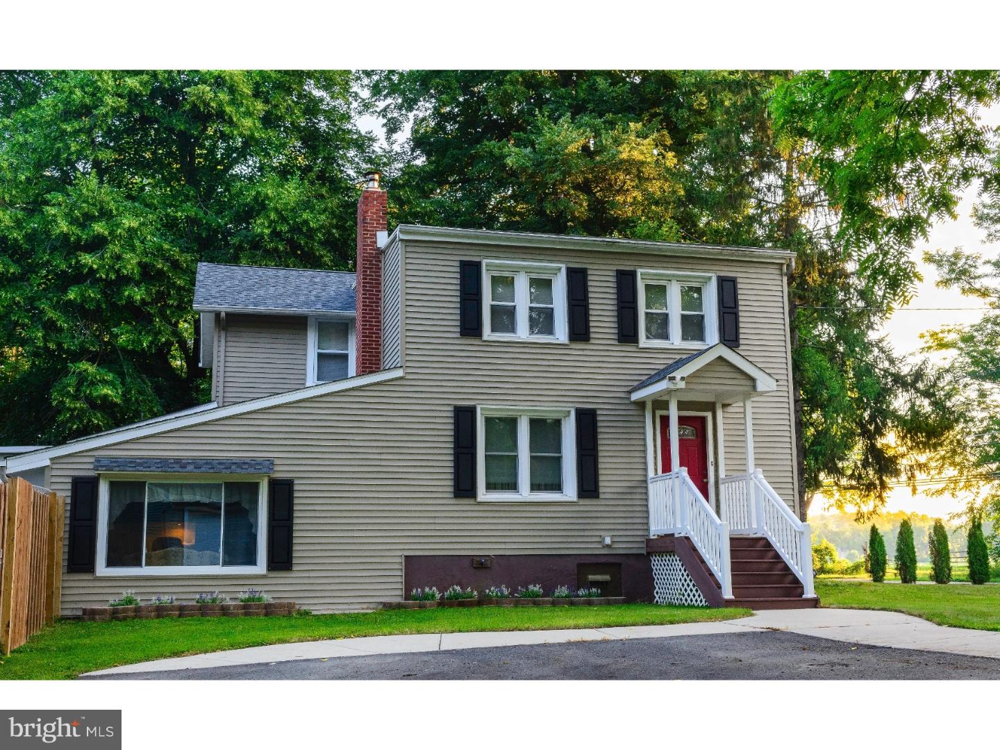 669 Eayrestown Road Lumberton, NJ 08048 - Photo 2 of 22 Exterior Front