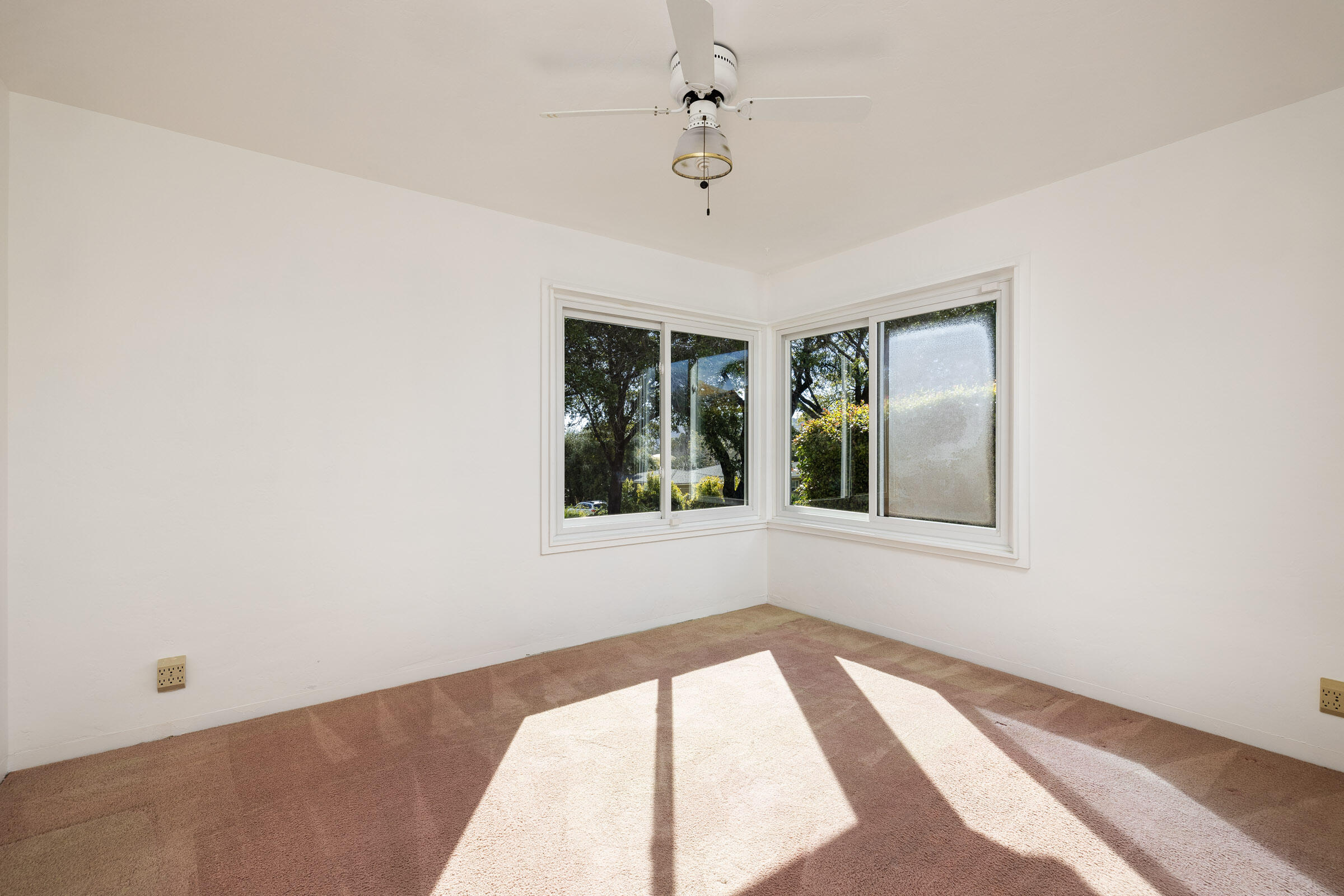 520 San Onofre Road Santa Barbara, CA 93105 - Photo 16 of 33 Bedroom Front of Home
