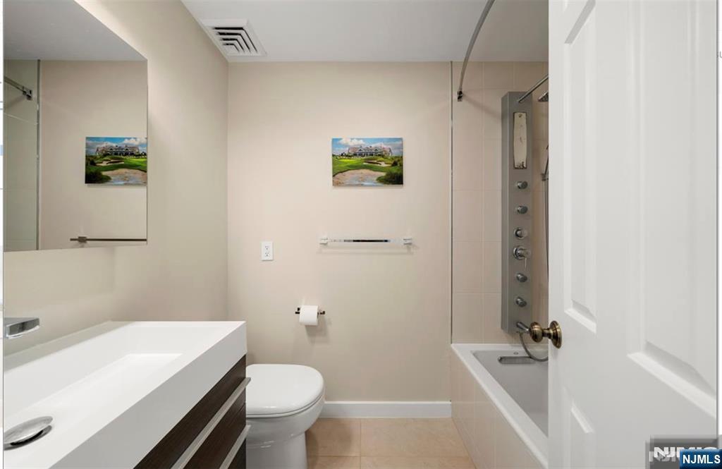 300 Gorge Road, Unit 57 Cliffside Park, NJ 07010 - Photo 23 of 31