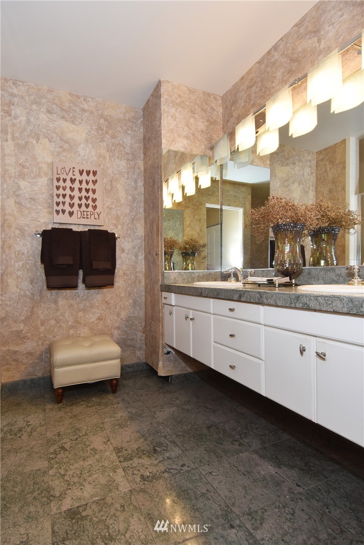 6 Maple Lane Mercer Island, WA 98040 - Photo 14 of 25