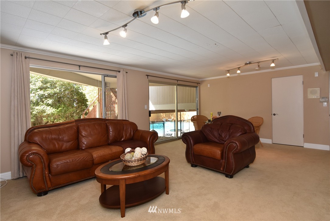 6 Maple Lane Mercer Island, WA 98040 - Photo 19 of 25