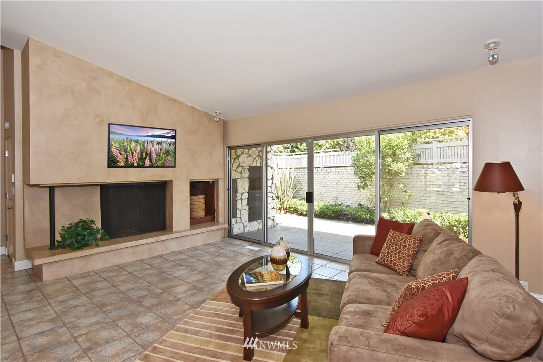 6 Maple Lane Mercer Island, WA 98040 - Photo 8 of 25