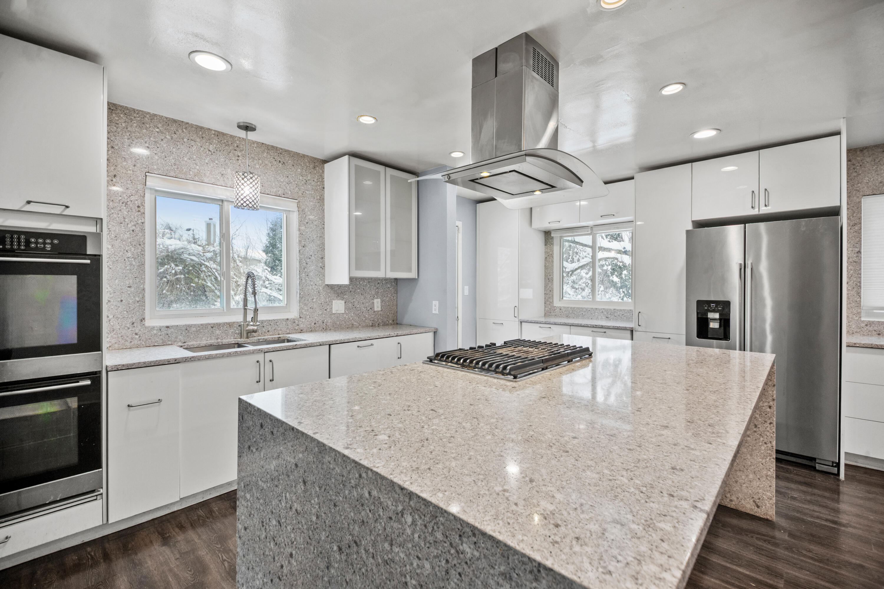 2003 South Valley Spring Drive New Berlin, WI 53151 - Photo 17 of 73 Kitchen