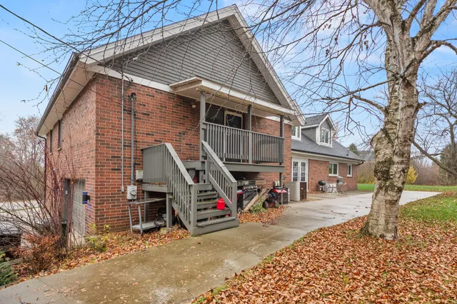 $850,000 | 2003 South Valley Spring Drive, New Berlin, WI 53151