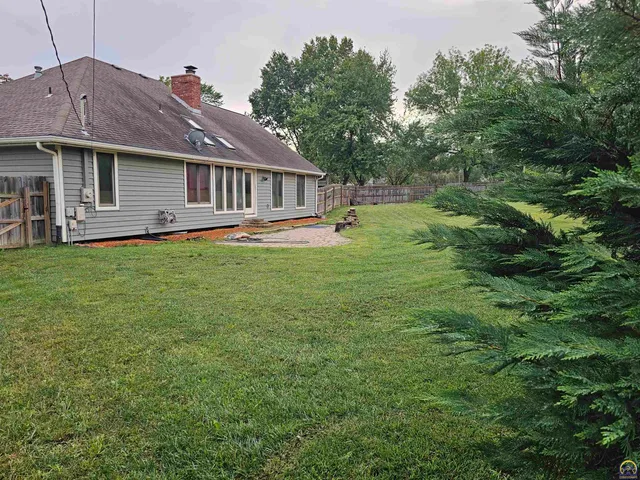 $339,000 | 6636 Southwest Gisbourne Court, Topeka, KS 66614