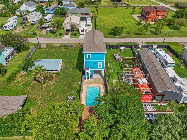$499,900 | 1012D 22nd Street, Unit D, Dickinson, TX 77539
