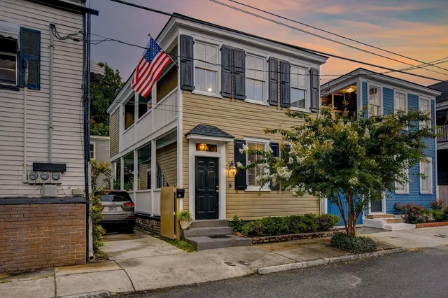 $2,000 | 34 Amherst Street, Unit A, Charleston, SC 29403