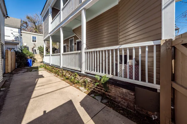 $2,000 | 34 Amherst Street, Unit A, Charleston, SC 29403