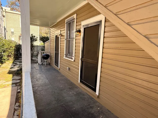 $2,000 | 34 Amherst Street, Unit A, Charleston, SC 29403