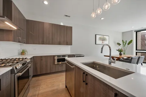 $650,000 | 2730 West Armitage Avenue, Unit 3E, Chicago, IL 60647