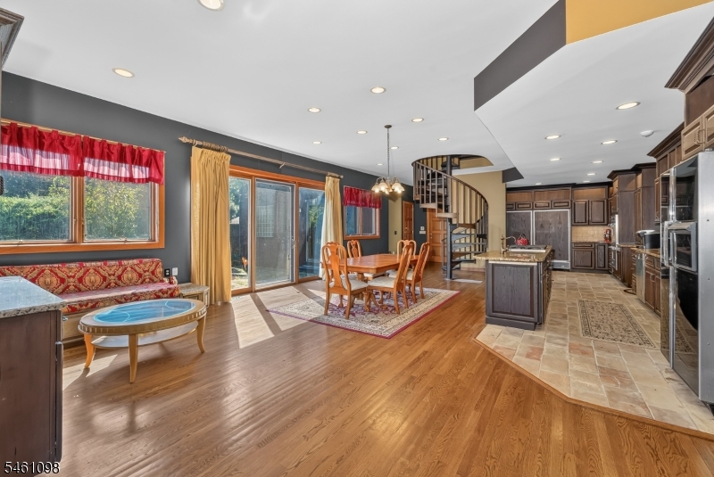 8 Spring Hill Road Annandale, NJ 08801 - Photo 17 of 48 Gallery Image 17