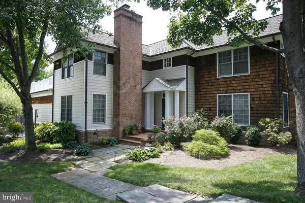 $1,150,000 | 3 Stony Meadow Court, Lutherville-Timonium, MD 21093