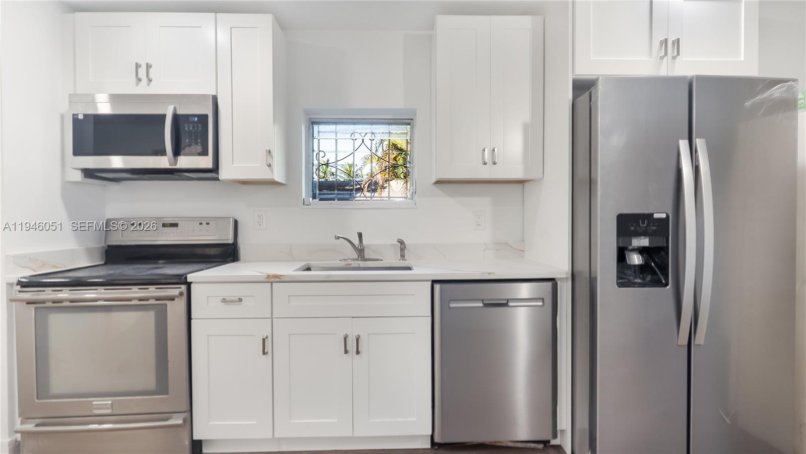 223 Southwest 1st Court Pompano Beach, FL 33060 - Photo 11 of 23