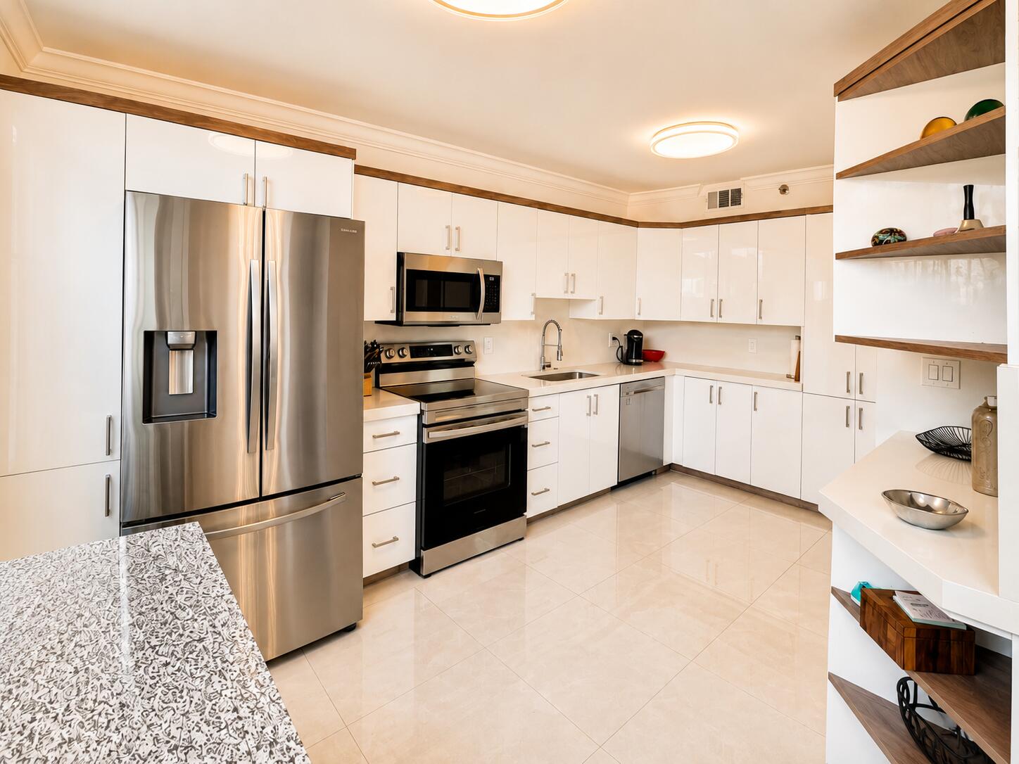 7170 Promenade Drive, Unit 101 Boca Raton, FL 33433 - Photo 2 of 30 Kitchen