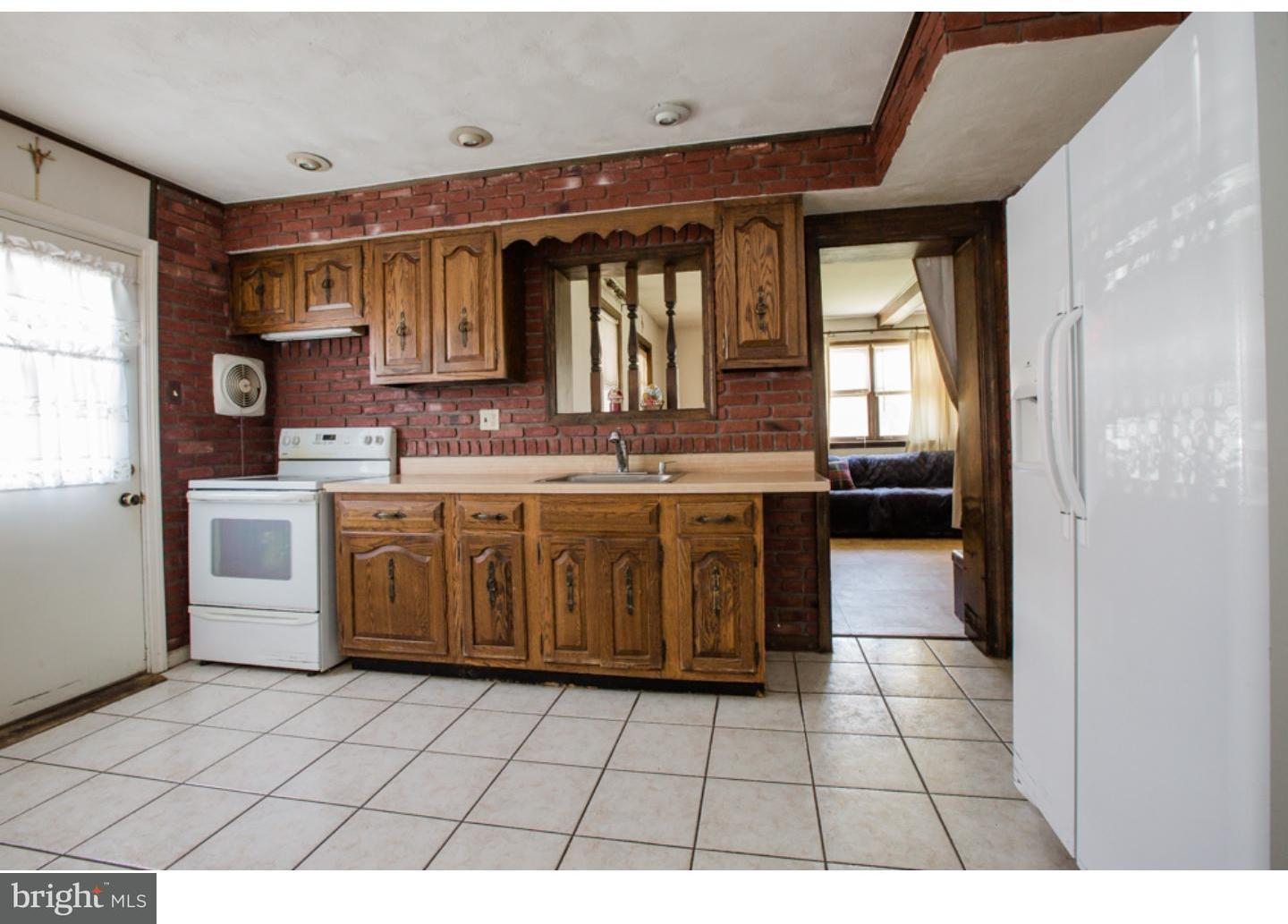 341 Bennett Road Springfield, PA 19064 - Photo 4 of 19
