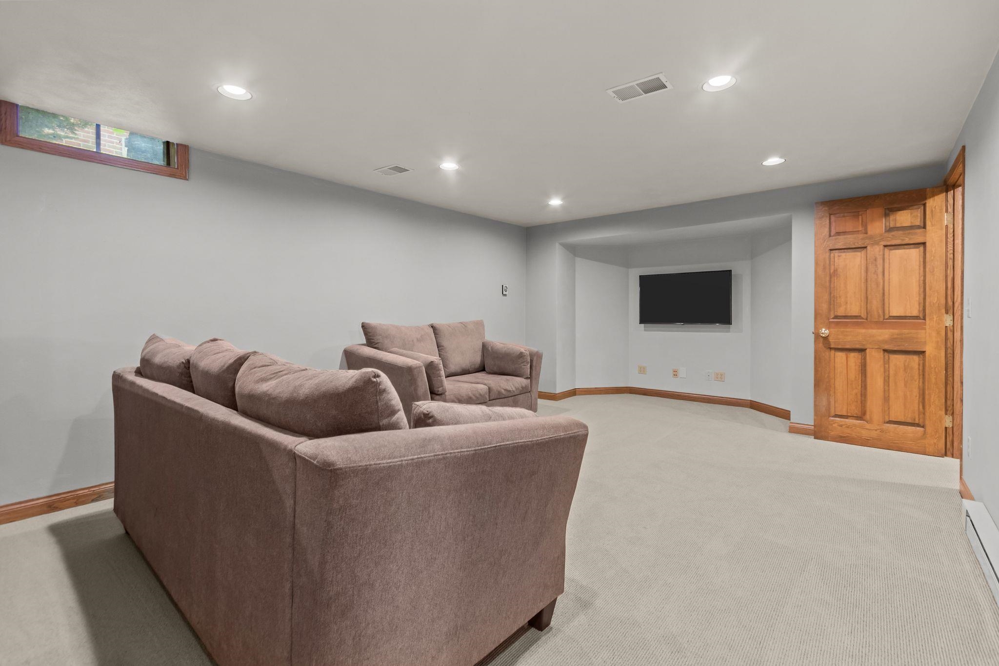 918 East Kramer Lane Appleton, WI 54915 - Photo 49 of 78 Gallery Image 49