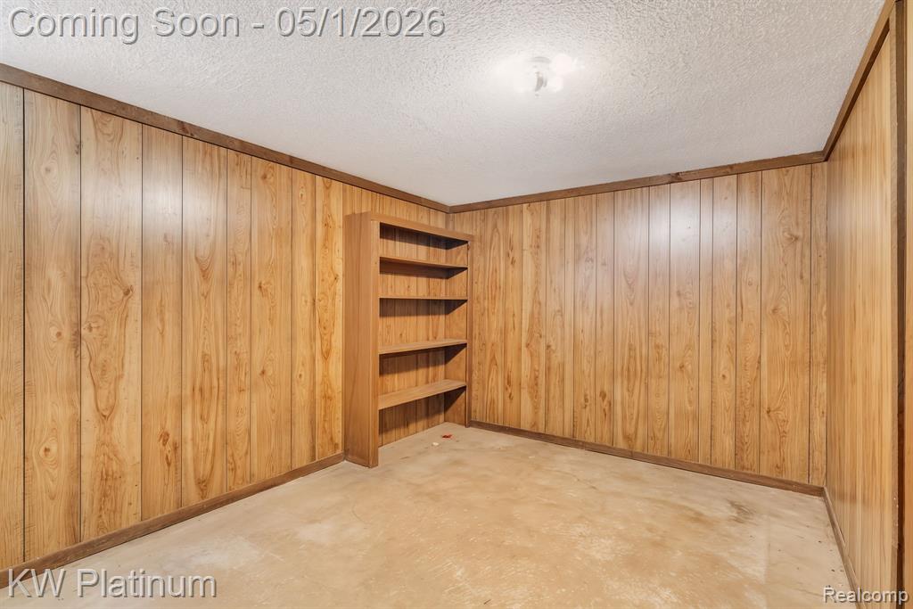 26050 Irwin Road Richmond, MI 48062 - Photo 31 of 45 Gallery Image 31