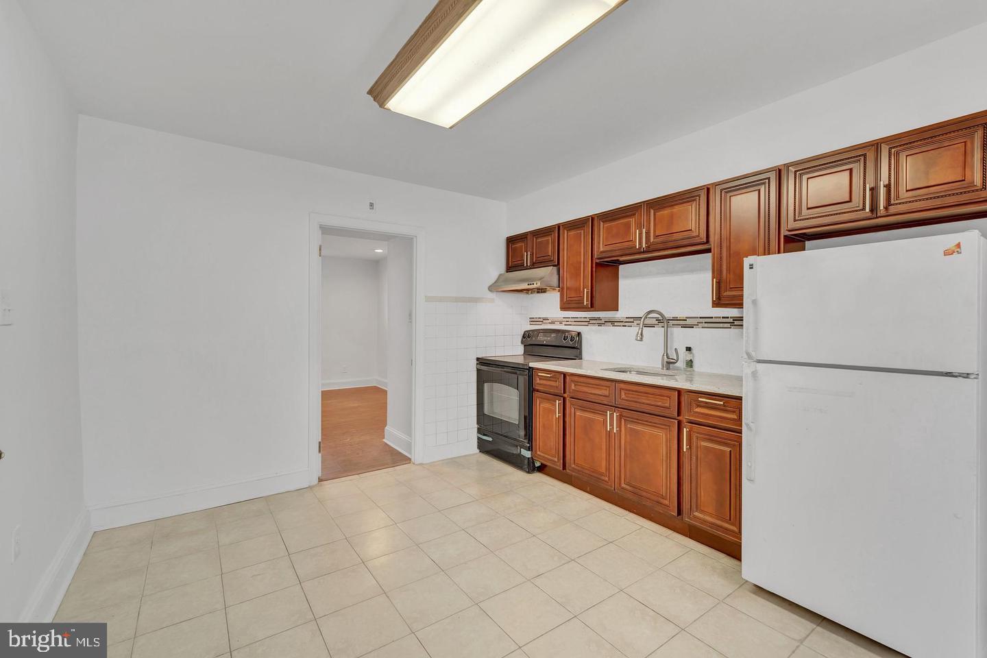 1730 South 16th Street, Unit 1 Philadelphia, PA 19145 - Photo 2 of 10